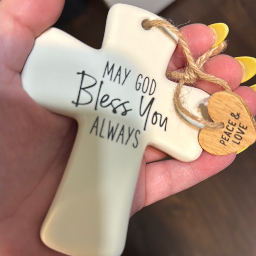 NWT Inspirational ceramic Cream Cross Ornament